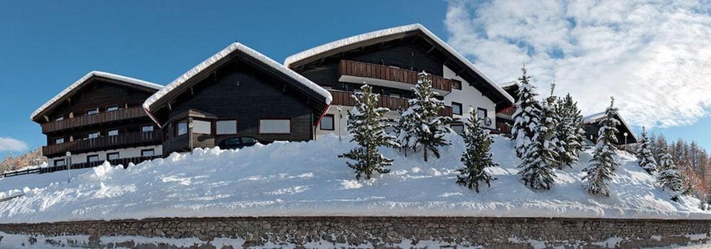 Alexander Charme Hotel Livigno Bagian luar foto