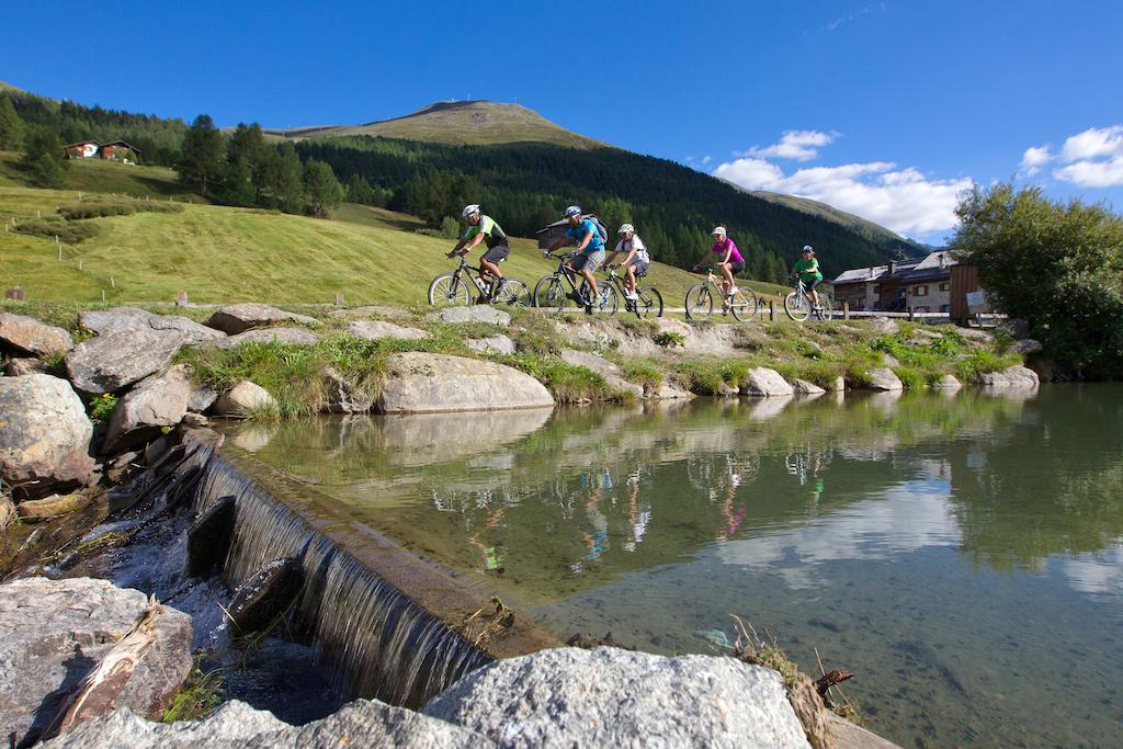 Alexander Charme Hotel Livigno Bagian luar foto