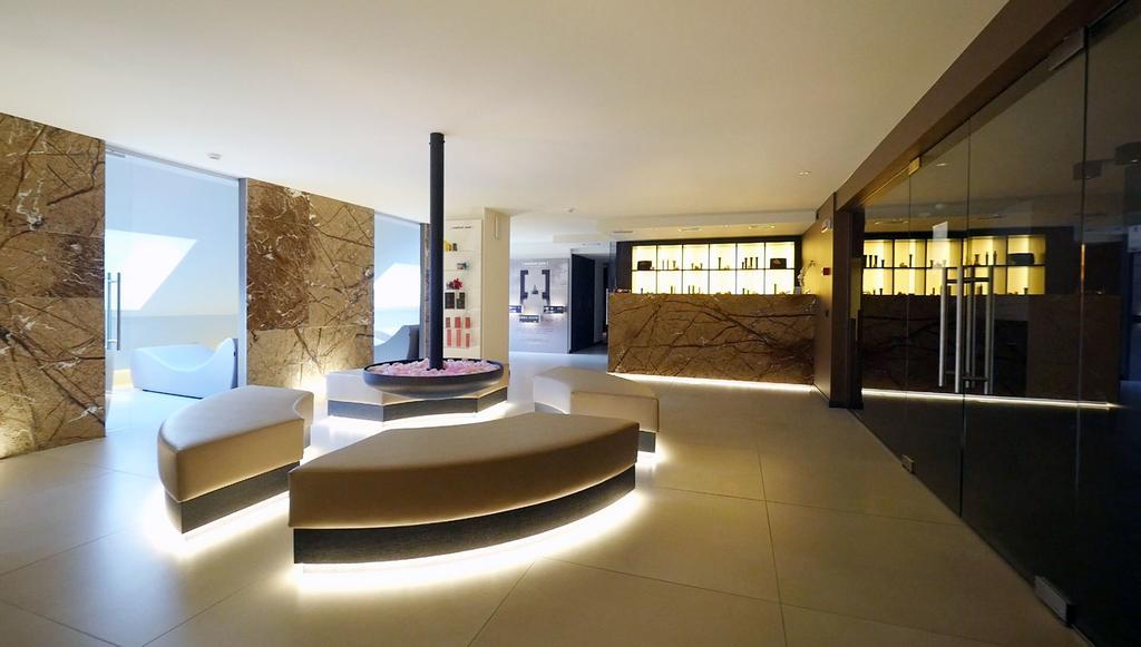Alexander Charme Hotel Livigno Bagian luar foto