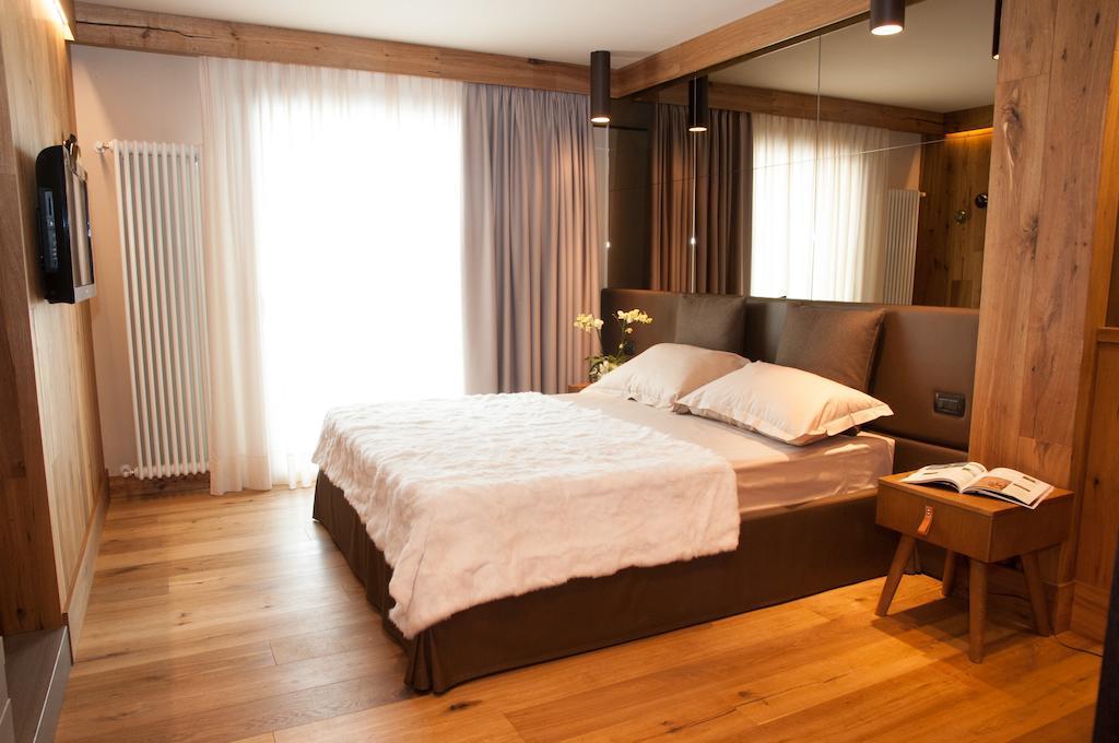 Alexander Charme Hotel Livigno Bagian luar foto